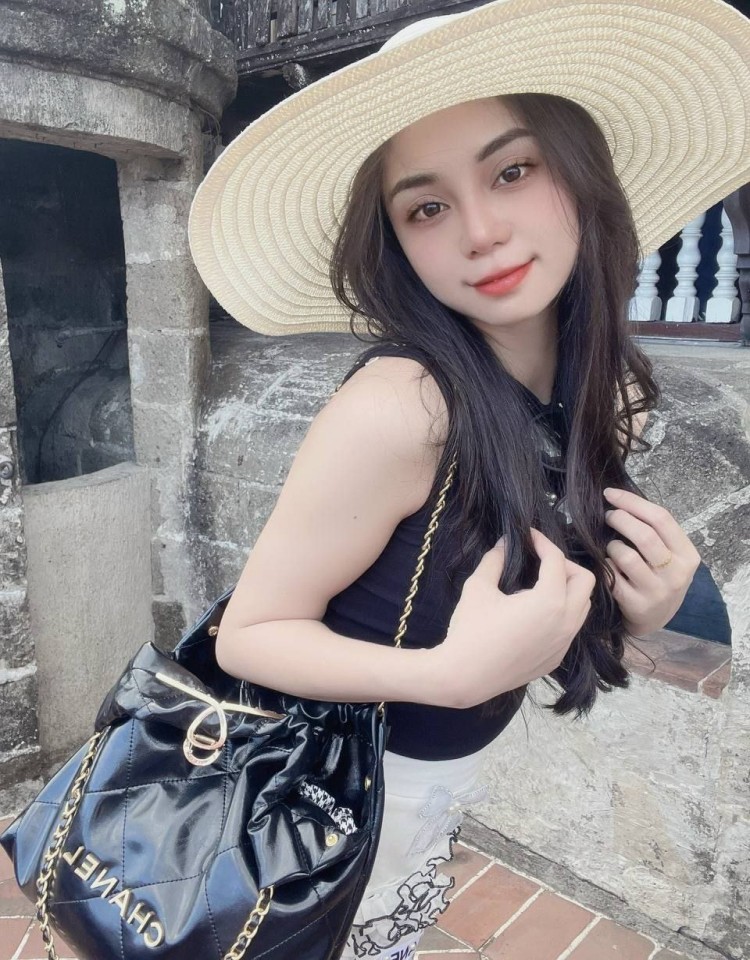 新婚小雪1-19部分内容小说,最新好看的经典电影在线观看
